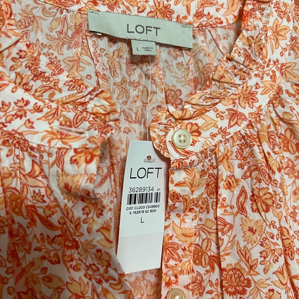 NWT Loft Peach Floral Button Down Blouse - Picture 4 of 4